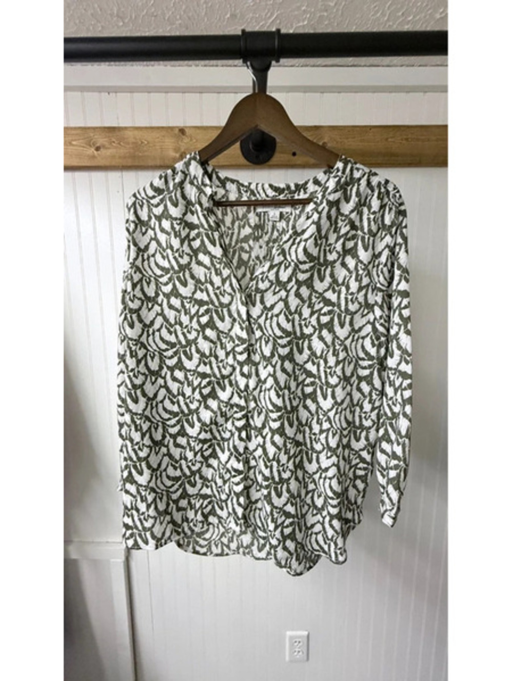 Jachs Girlfriend 3/4 Sleeve green white abstract leaf feather prints large boho